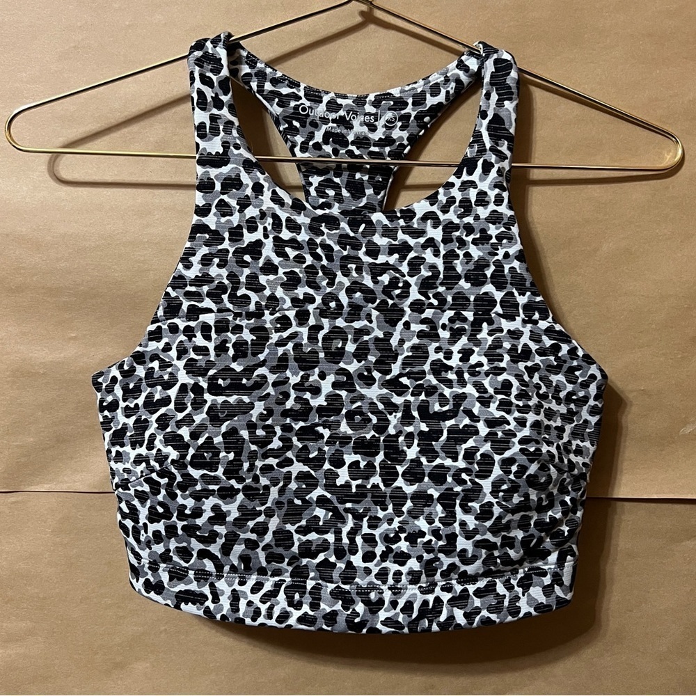 Outdoor Voices | Move Free Crop Top Sports Bra TechSweat Snow Leopard Size XS
